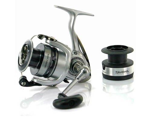 Катушка безынерционная Daiwa Laguna E 4000A