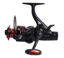 Катушка безынерционная фидерная Black Side Pro Feeder 3000CDS (3+1 подш.)
